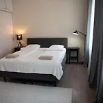 Stylish & Brand New 1 Bdr In Old Town