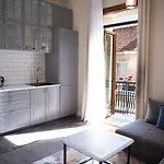 Stylish & Brand New 1 Bdr In Old Town *