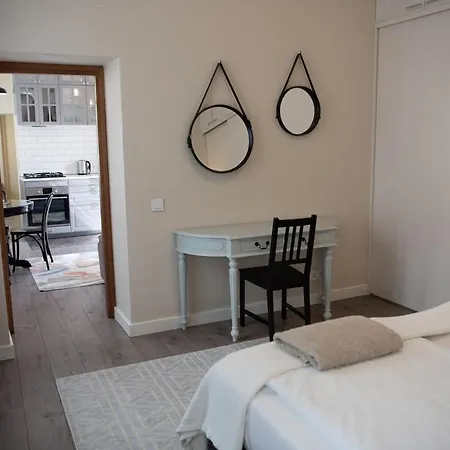 Stylish & Brand New 1 Bdr In Old Town